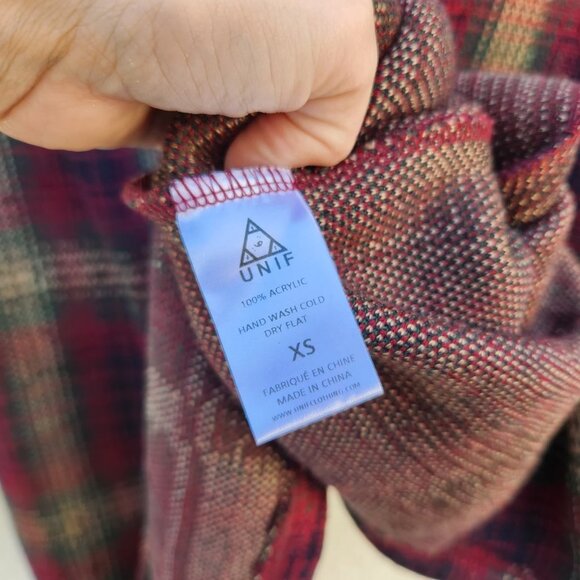 UNIF Nevermind Duster in Plaid - Picture 11 of 12